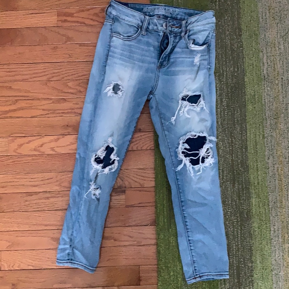 Distressed American Eagle hi rise jegging crop, super stretch, size 4.